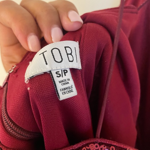 Tobi // red sequined bodycon dress - Picture 5 of 5